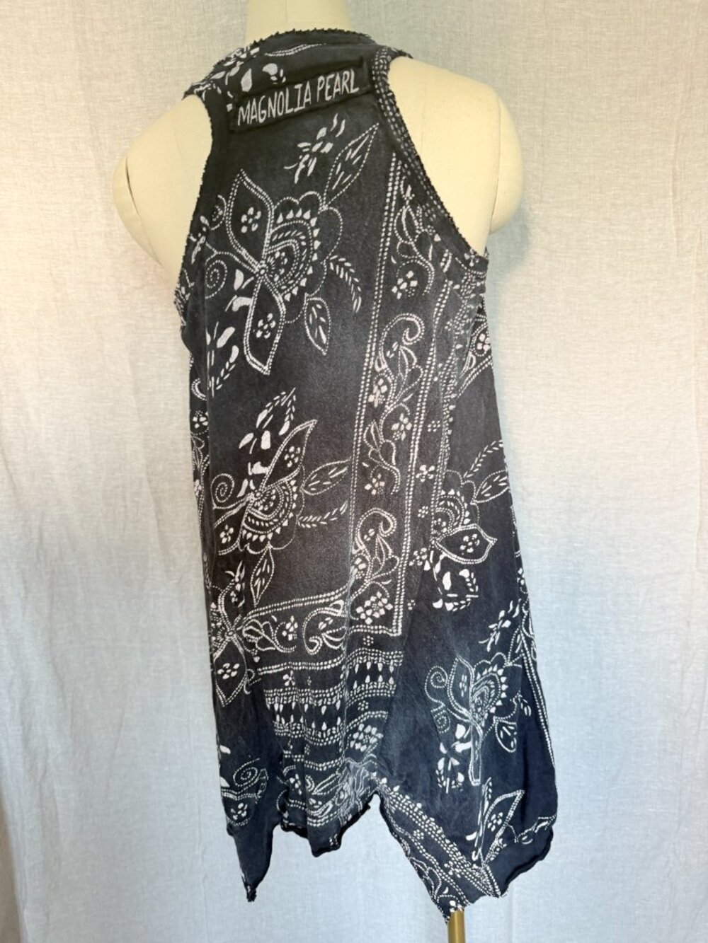 Magnolia Pearl Black Bandana Paz Print Tank Tunic | One Size - Picture 9 of 10